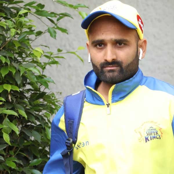 Monu Kumar Bio, Family Details, IPL, Girlfriend Name, Wife Name & Age ...