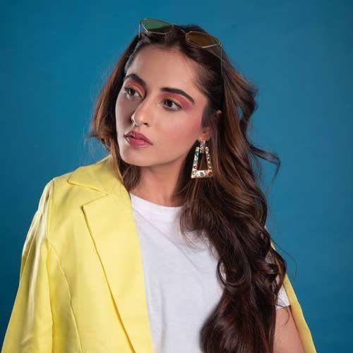 Niyati Fatnani Height, Parents, Affairs, Husband Name, Age & Income